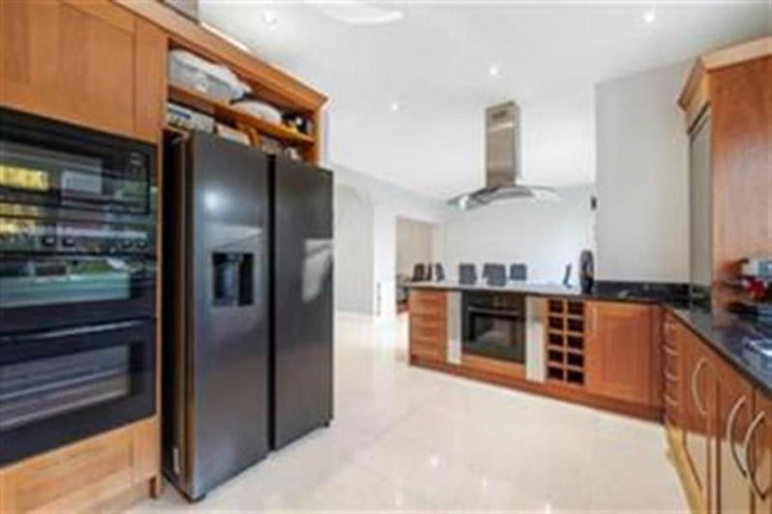 Property Image 4b45fb5f-45f2-4d67-b482-69cd7bf06f50