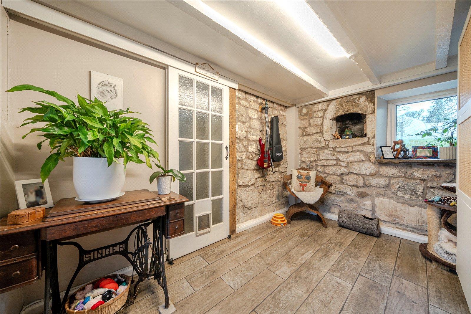 Property Image 4b5bb7f3-d3ea-4891-9829-1b131d93bd7b