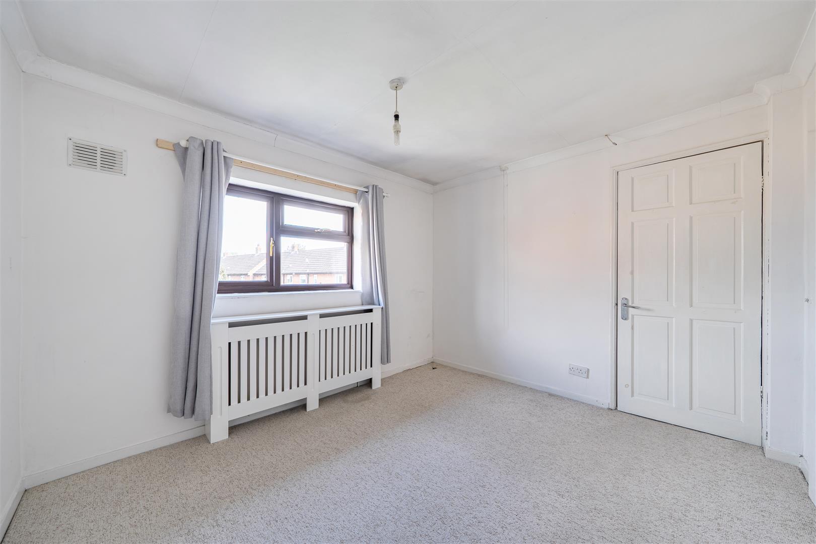 Property Image 4b5f13d1-7e63-4e70-85b8-fcab2fa75719