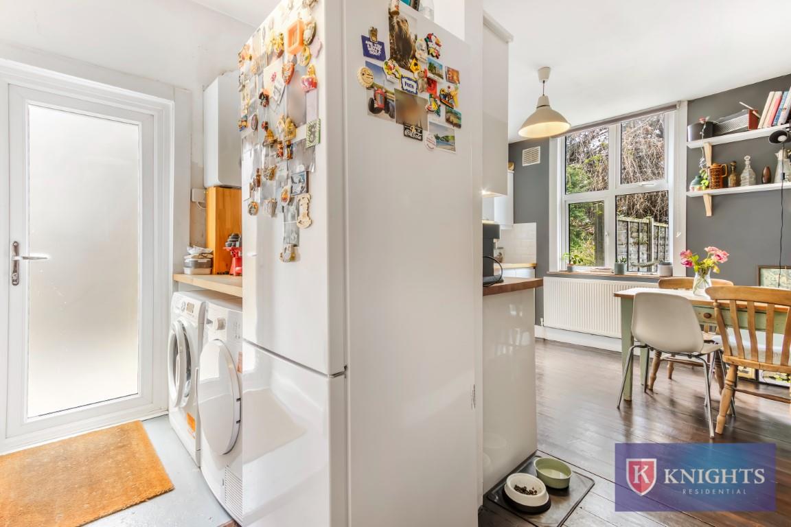 Property Image 4b62bfbe-d1fb-436d-b941-203466234e36