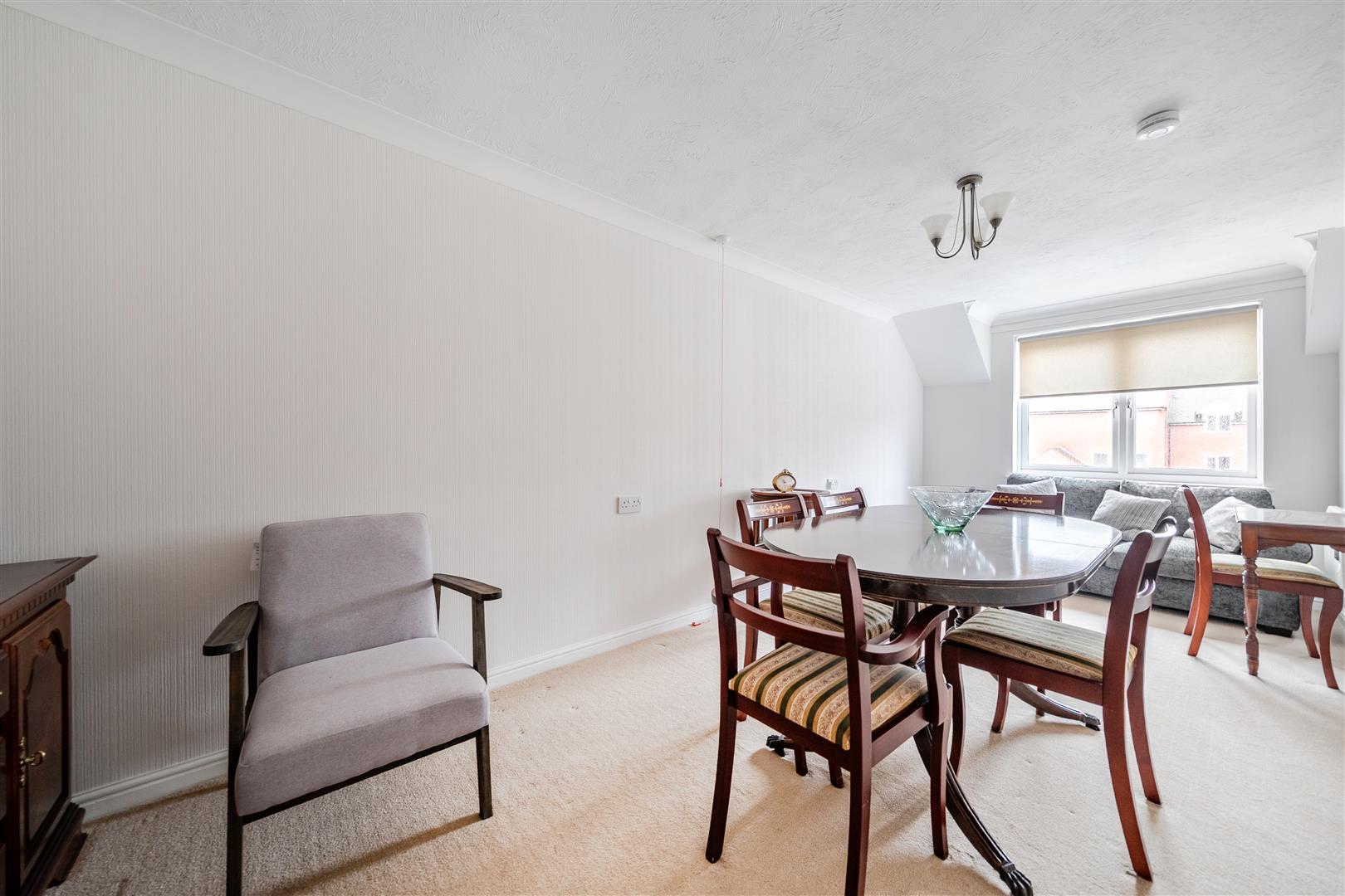 Property Image 4b78f242-0ed1-454f-8a8c-87eff6ee0edd