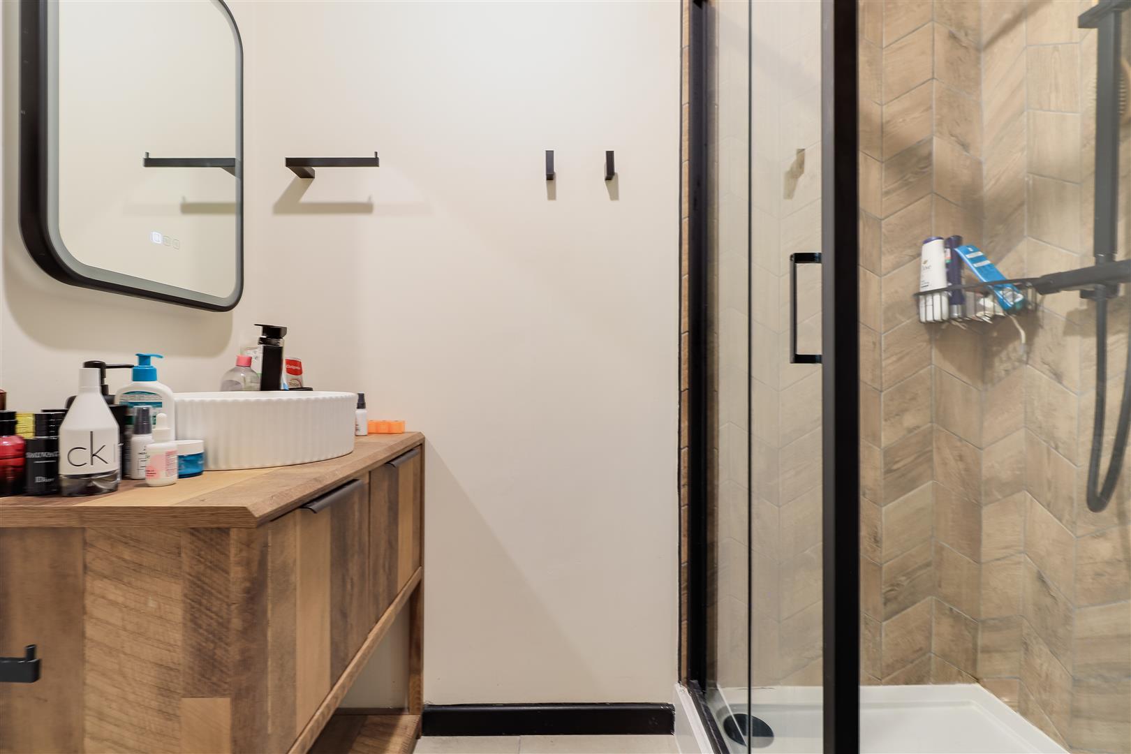 Property Image 4ba9c512-3416-4234-9b83-47a48d569728