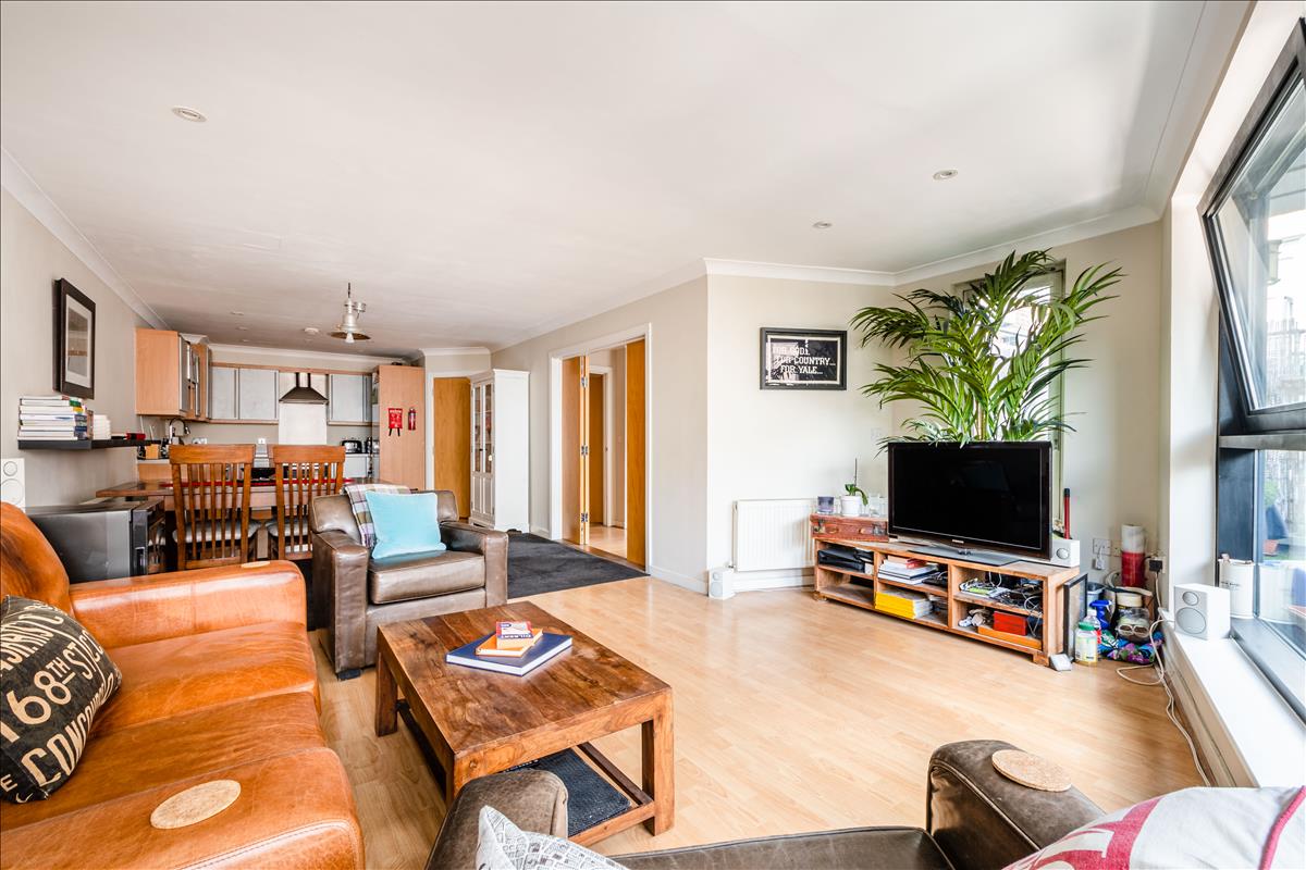 Property Image 4bc4a2fc-f513-49af-ba5d-9e2c6a44a079