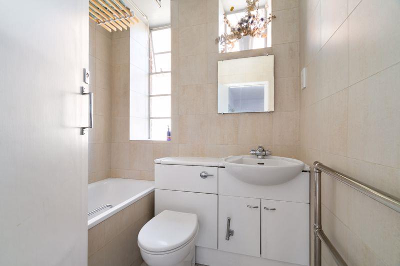 Property Image 4bca2215-62b4-490c-8193-26fa460b485e