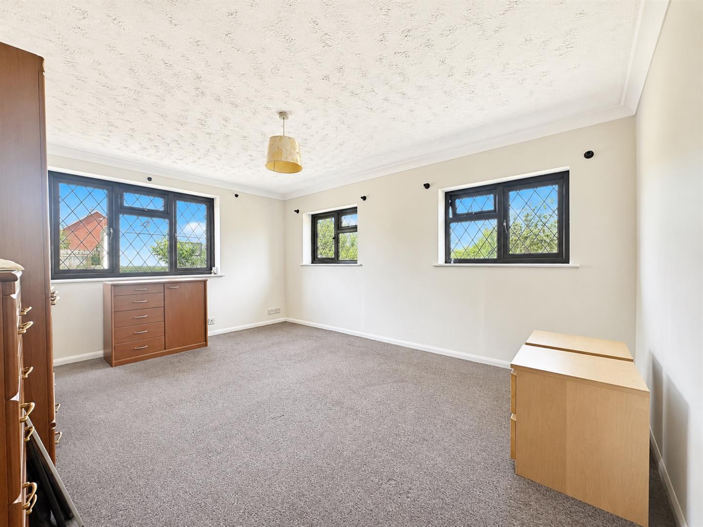 Property Image 4bf80695-f3a6-4be9-b1e2-955a76222360