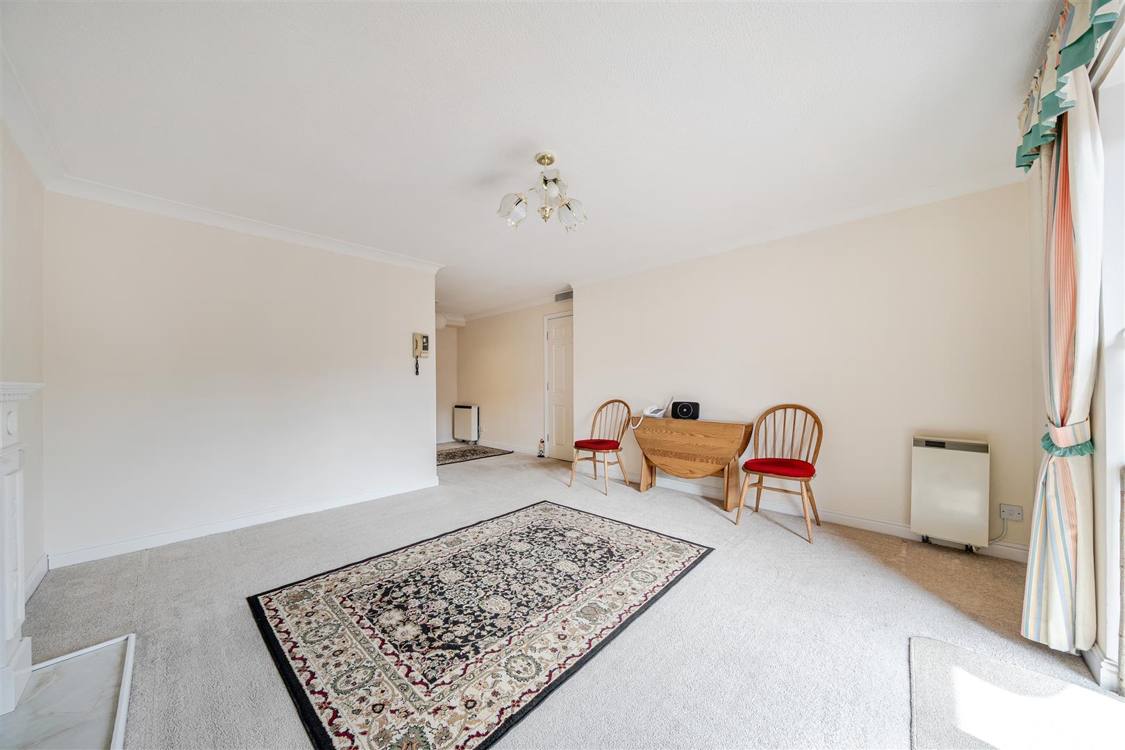 Property Image 4bfb59db-6fa6-48cd-b3b8-43134cbe5375