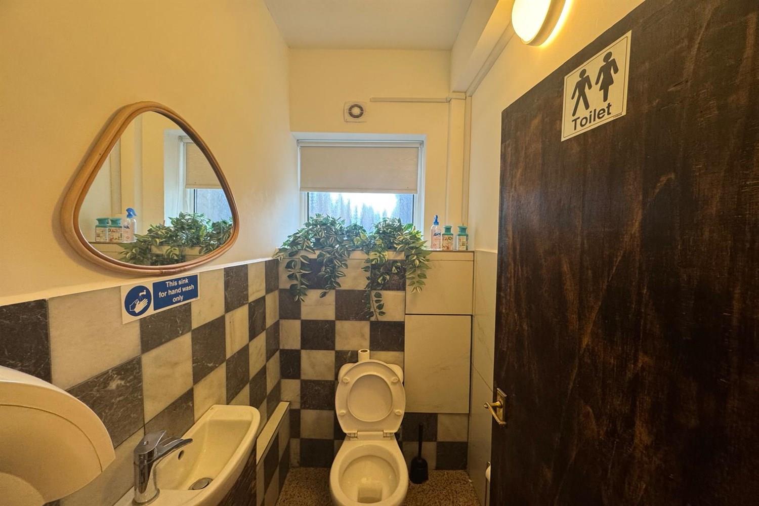 Property Image 4c01a5fe-ac50-4b44-aeea-dd5edd8993d0