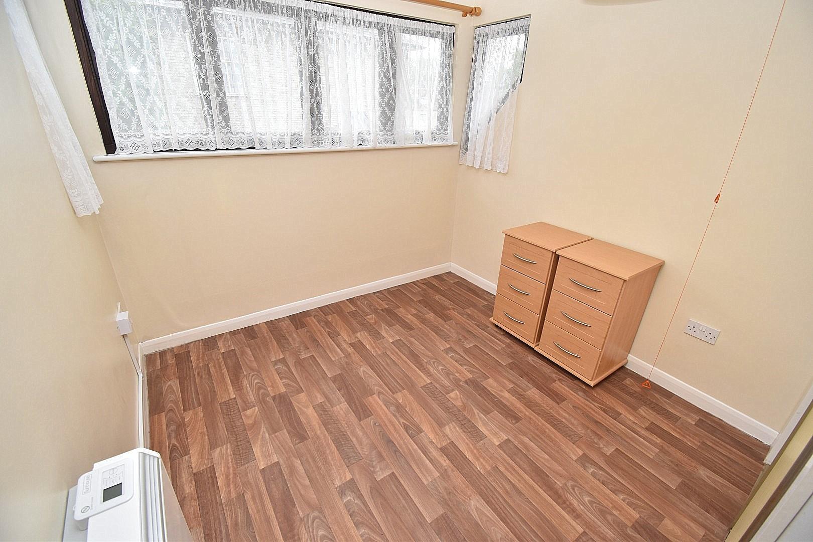Property Image 4c115791-b5e5-46bc-adb1-1fd9eaba62ef