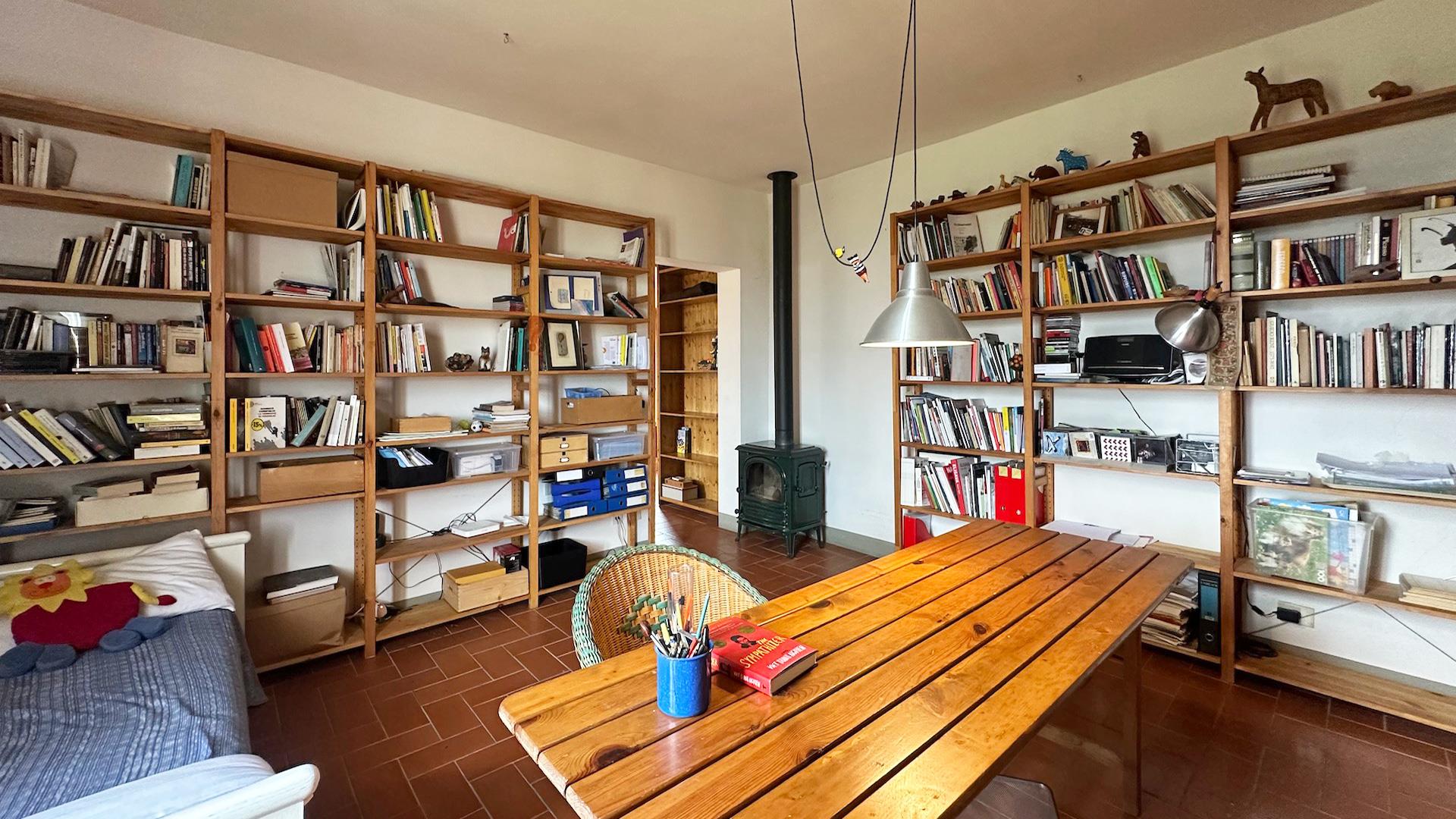 Property Image 4c451233-bfc8-4392-8e58-b16aec1eab33