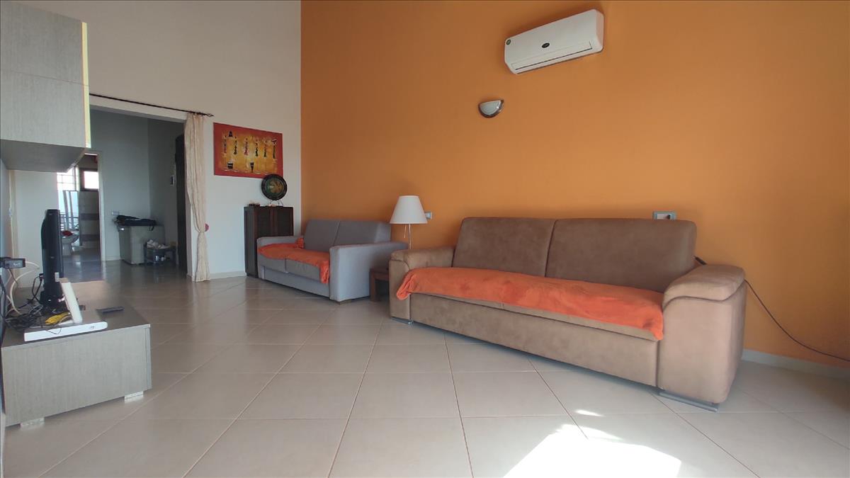 Property Image 4c491943-31dd-414c-8f0a-3e8a79553002