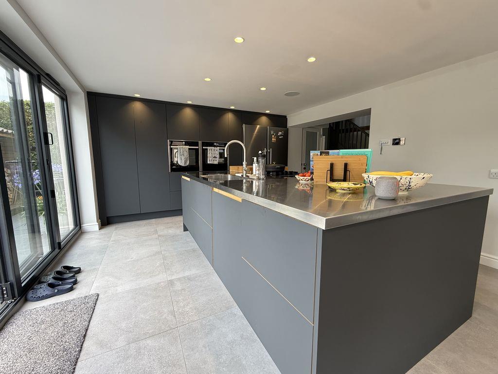 Property Image 4c664e0f-0405-4c47-9d45-46d7e0f4b295