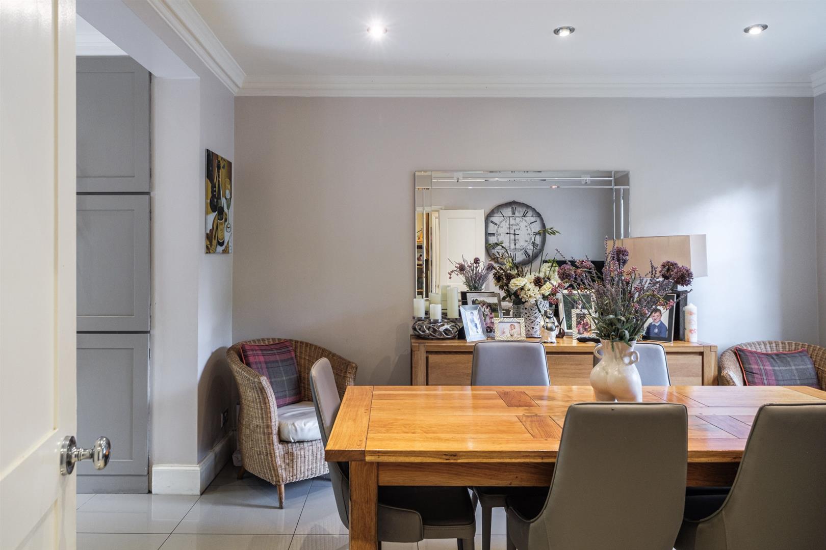 Property Image 4c6ceae6-057e-4dbe-9219-7334064ed187