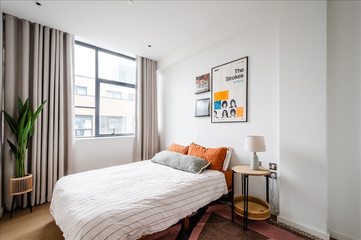 This beautifully presented bright and spacious three-bedroom apartment is on the third floor of the sought-after Long & Waterson development just moments from Columbia Road and Shoreditch High Street.