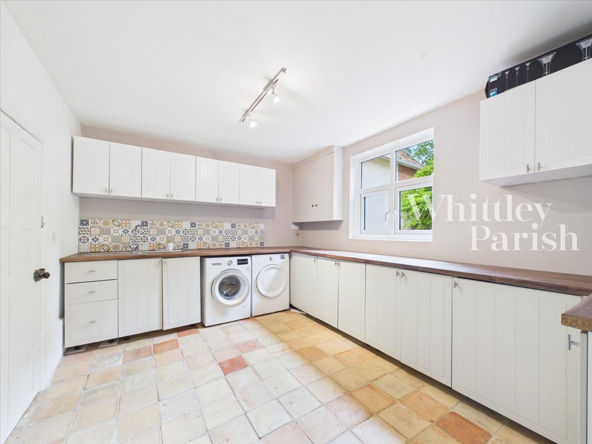 Property Image 4c89b64c-d112-44e3-8c0c-e3a4c770dc54