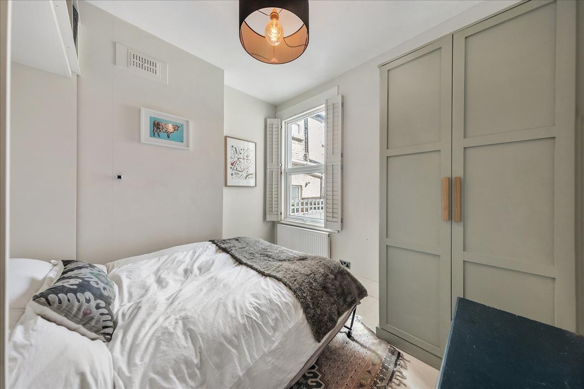 Property Image 4ca31934-b9dc-4833-870f-a5071e799a30