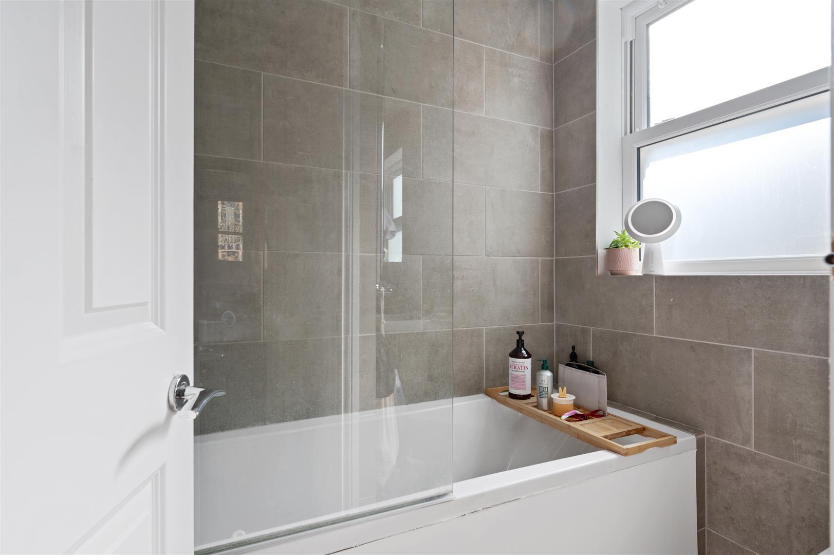 Property Image 4cbaade8-9c2b-42db-b7f4-8f45d4da0543