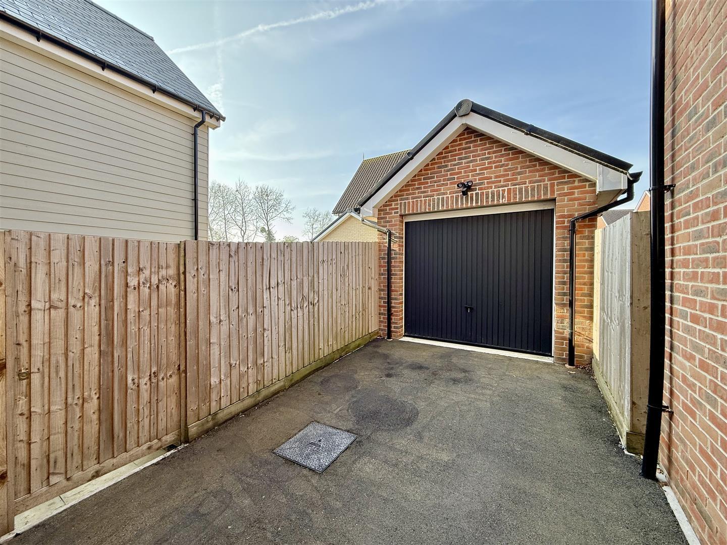 Property Image 4cd5710b-8323-46ea-b353-5b70c64b82de