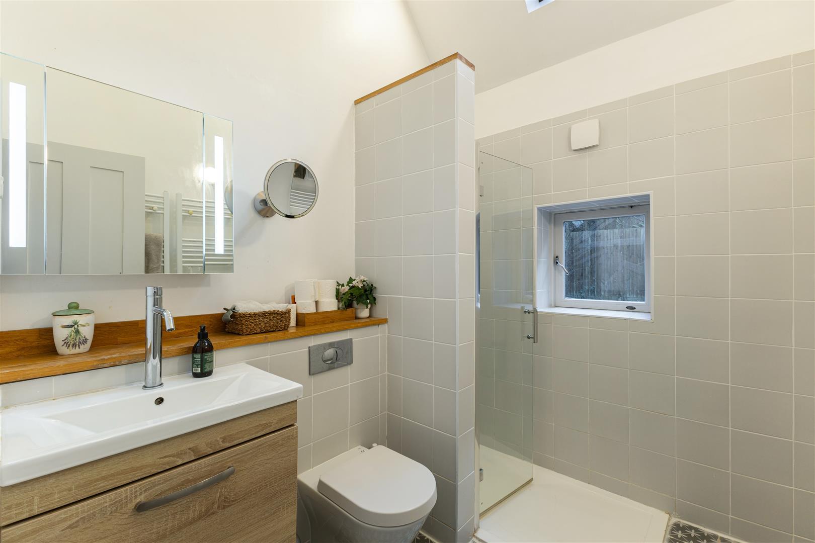 Property Image 4ceadeed-4ec0-47d7-8c8b-696ed1a73d05