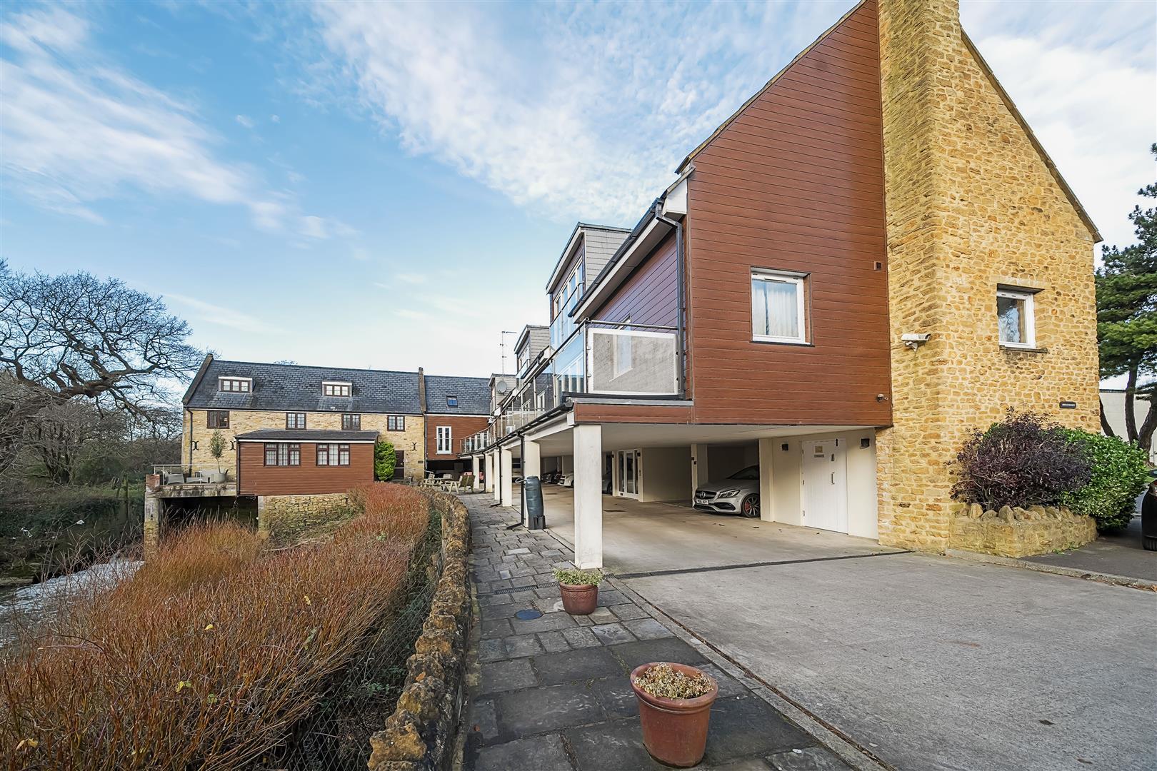 Property Image 4cef874e-c2b8-472b-9c78-8da20ae9f3fb