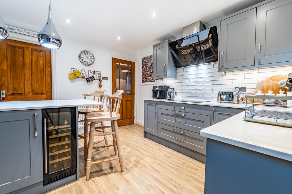 Property Image 4d0e9c3a-86a0-466d-8f16-ff0b264afa6b