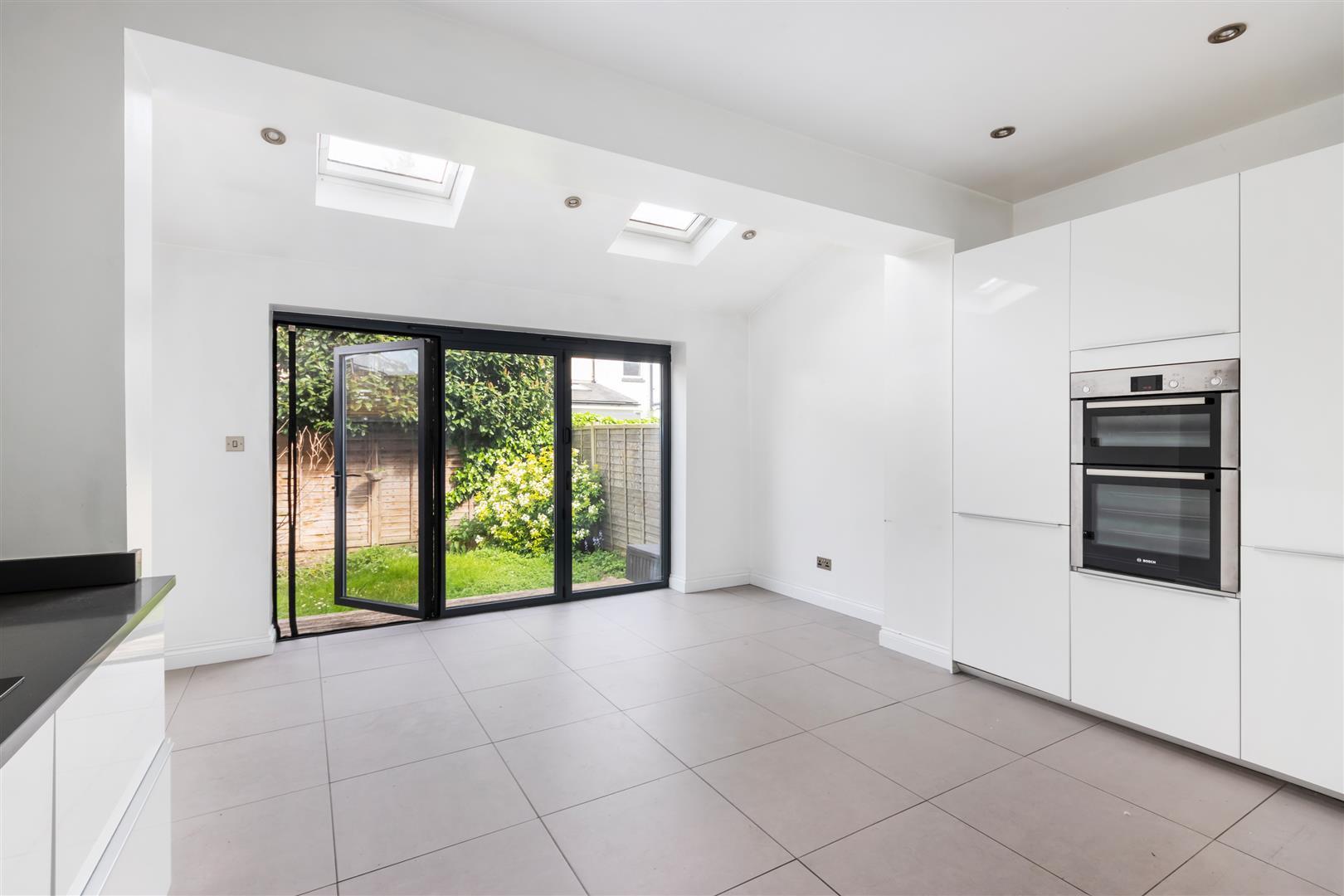 Property Image 4d0f5068-f279-4cf4-8ce3-cfa4f7eb0a36