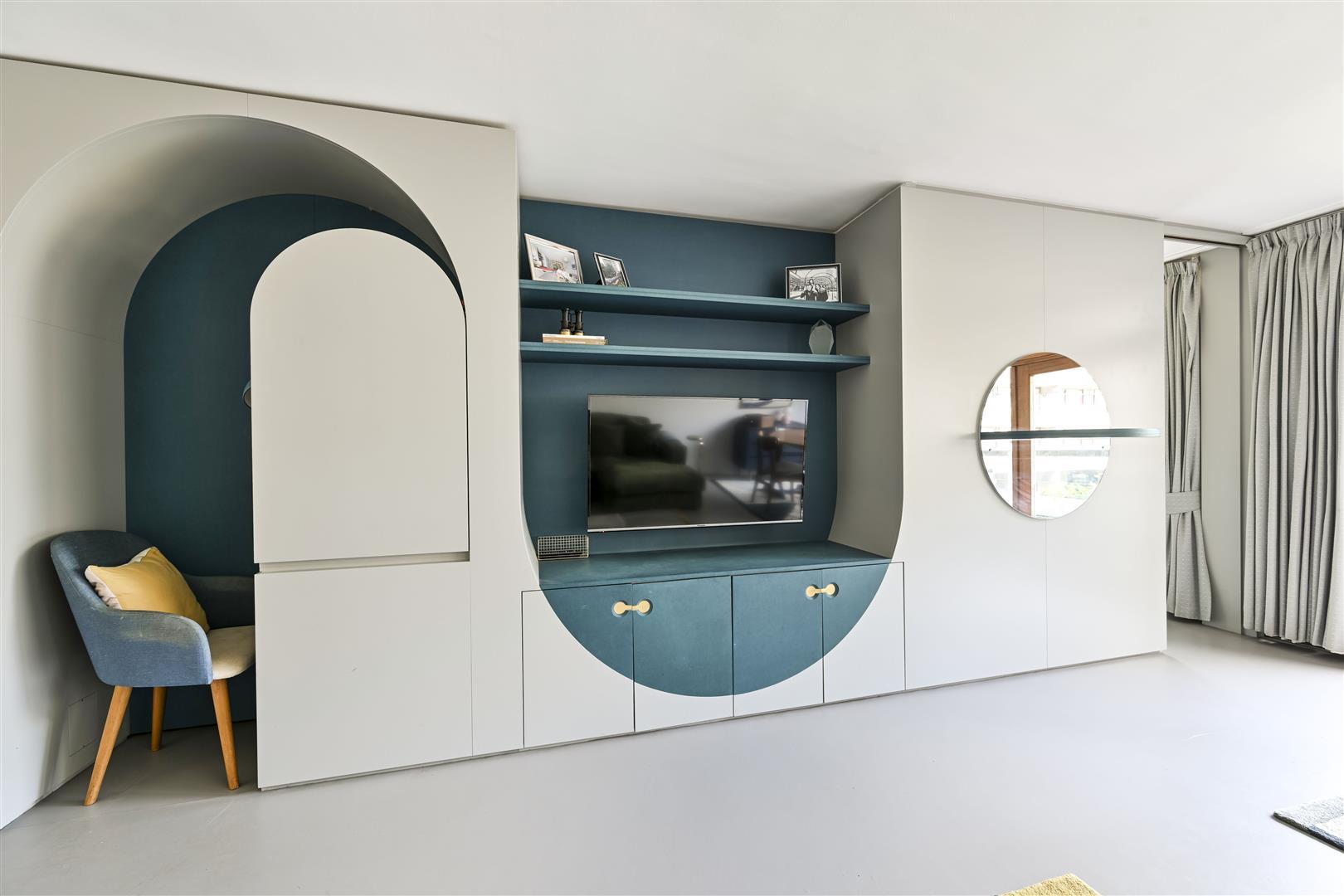 Image 3