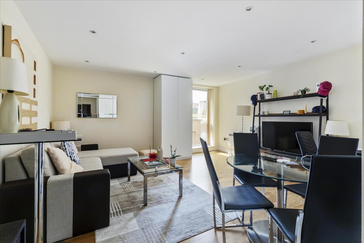Property Image 4d250474-cb81-4af7-8de5-52317224f050