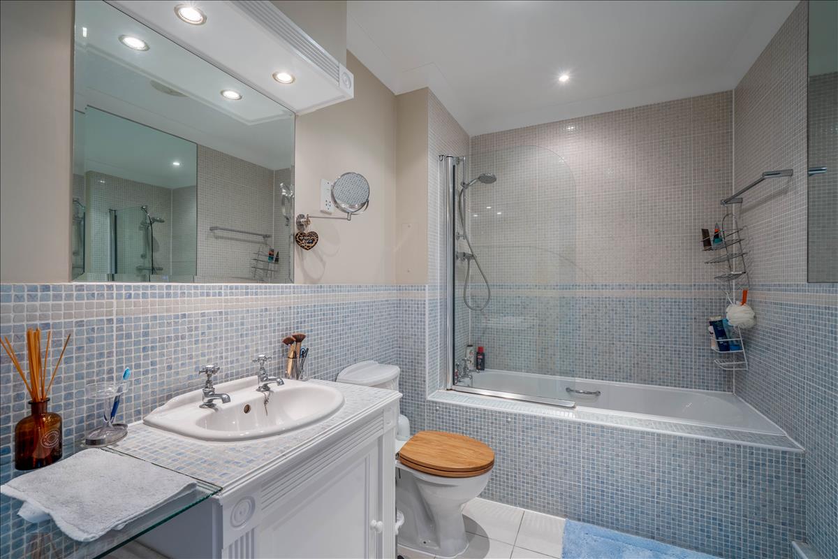 Property Image 4d27edb0-f01a-4620-a88c-3be425529b3b