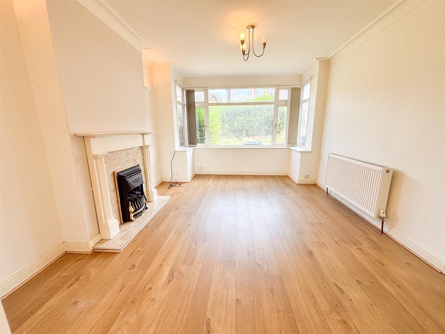 Property Image 4d2cb3e8-7c14-4310-b60f-8ad9c5f8b8dd