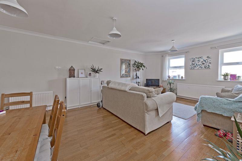 Property Image 4d37243e-3142-415a-b54b-30b66ac82901