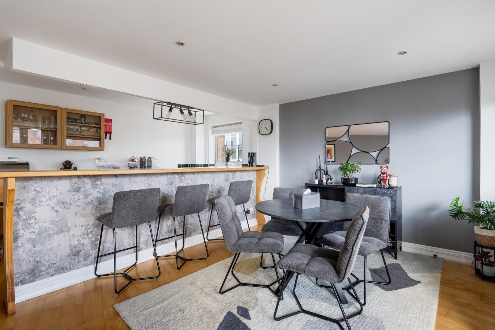 Property Image 4d4f4459-3b96-4bc9-bd07-36c212960196