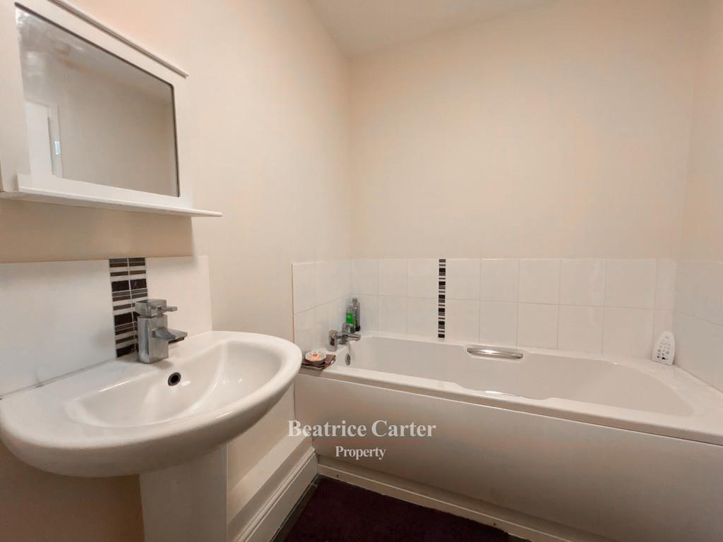 Property Image 4d545340-b7e5-46f7-81f3-0de4a0378558