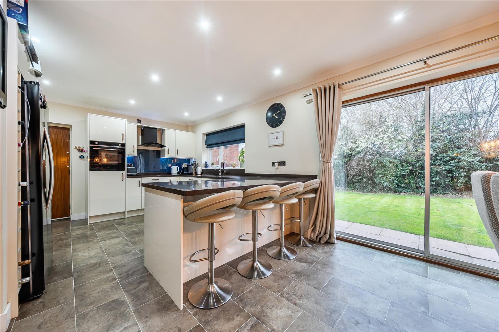Property Image 4d625605-84d5-45da-9ef7-c2d56f2410bb