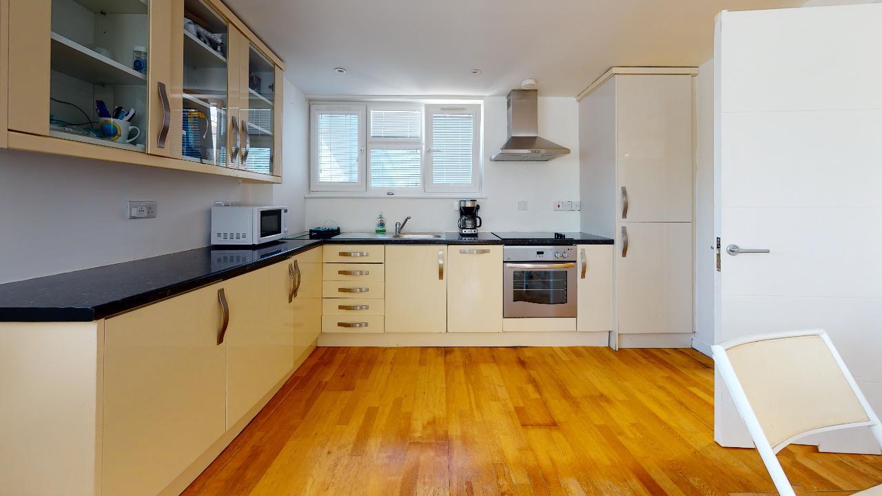 Property Image 4d720a16-5d32-4b5b-a576-0cee266cf9d7