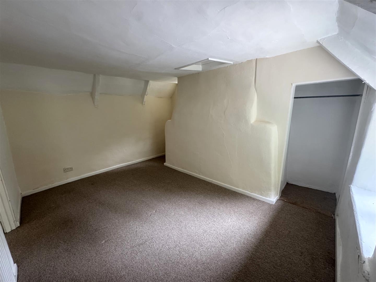 Property Image 4d7b463d-d27d-468b-b9fc-32d94d9fed3e