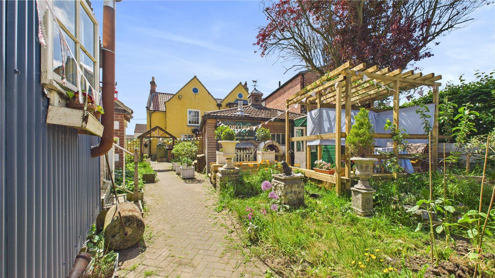 Property Image 4d9b0df5-f11f-4cc8-bde6-7534f7b5596f