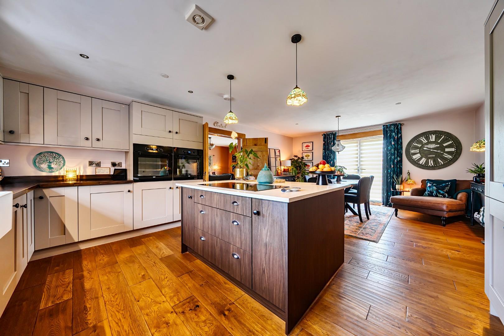 Property Image 4da4fd1f-6759-4b93-b35c-9abc3d039045