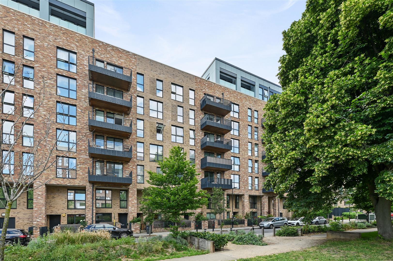 Property Image 4da91a74-b7f0-4dd5-ba8f-7f74e2a4a634