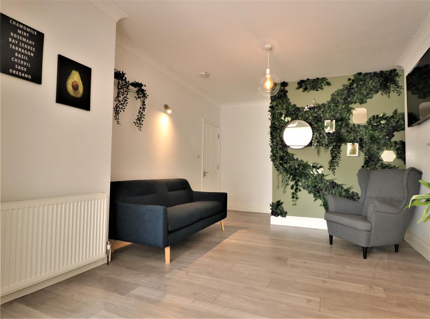 Property Image 4dac3085-6f16-4a03-994e-9fb9fcd5eb1b