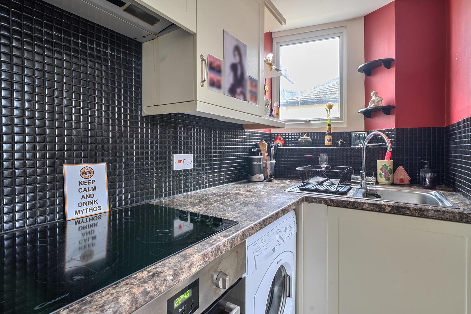 Property Image 4db31ec5-9037-4792-bf66-d23593d267c5