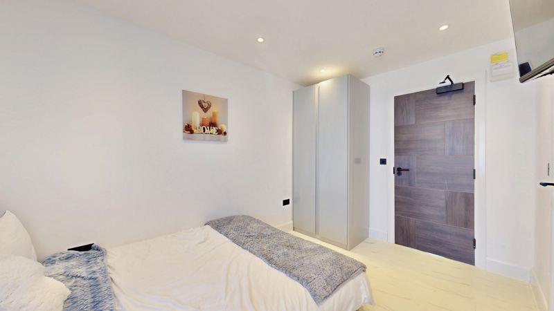 Property Image 4dc40ffa-b596-42f0-8735-d9f64785c4cc