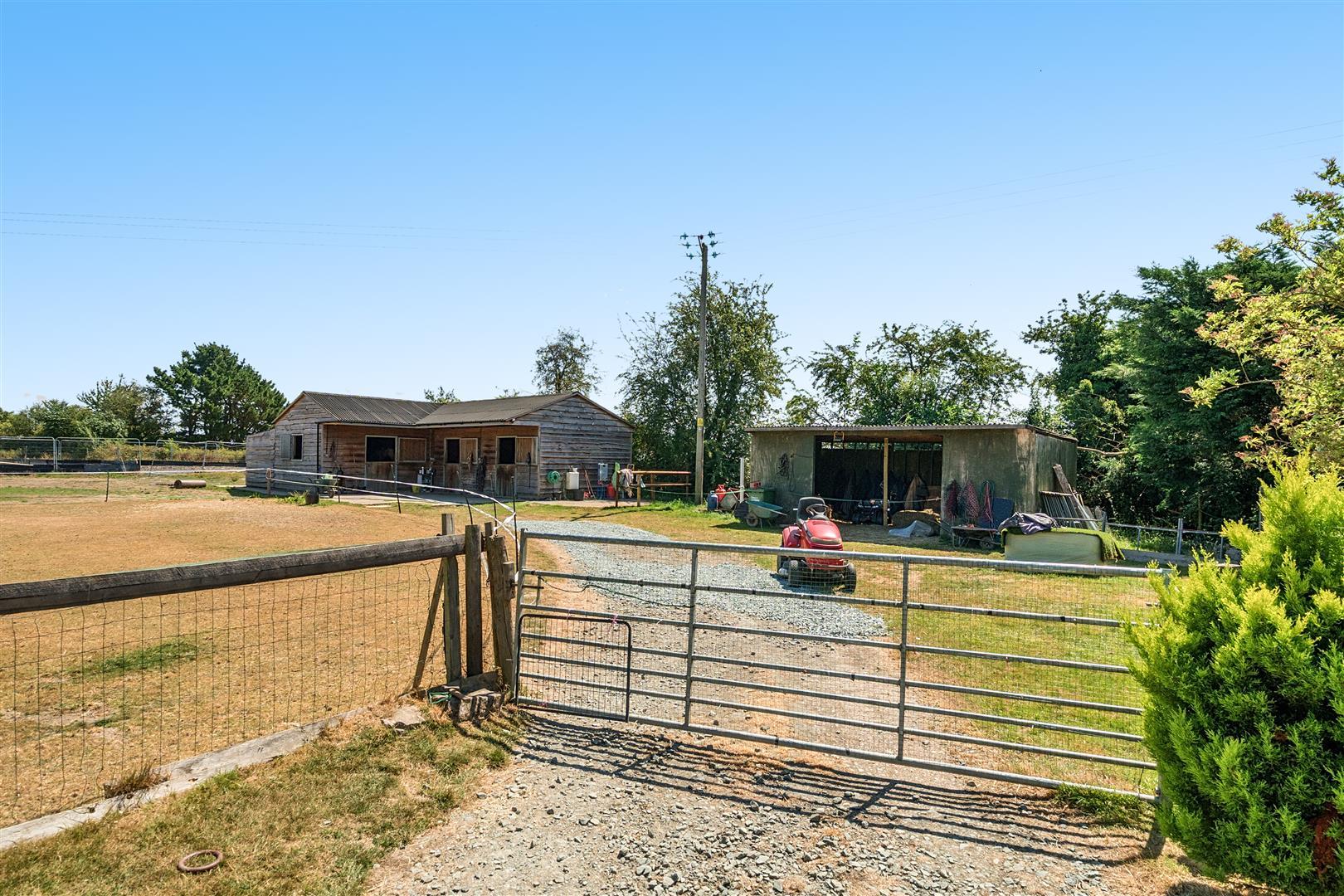 Property Image 4dc42810-a9e5-451d-8a73-f66b3f24272e