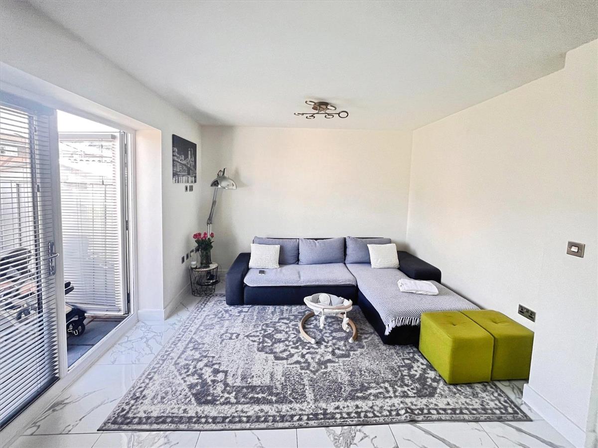 Property Image 4dca5f7a-a87b-4aa3-9cc6-9381607aa631