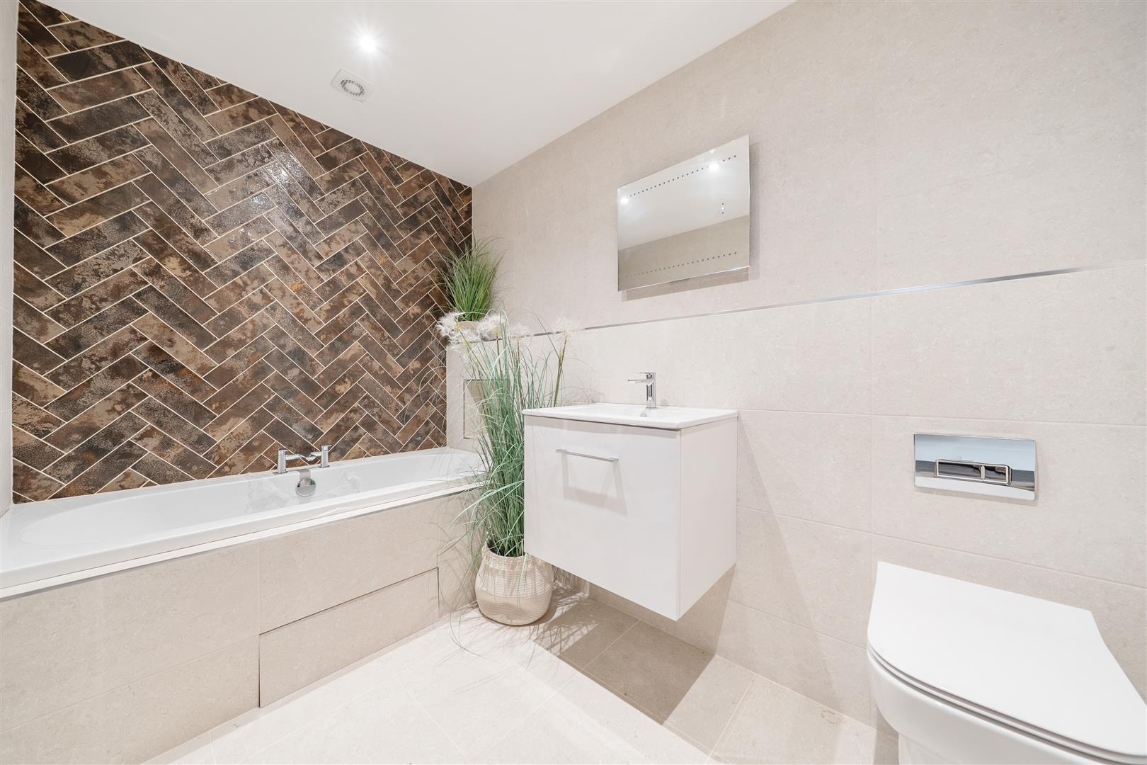Property Image 4deb2a48-162a-4192-80f5-569dae746bc4