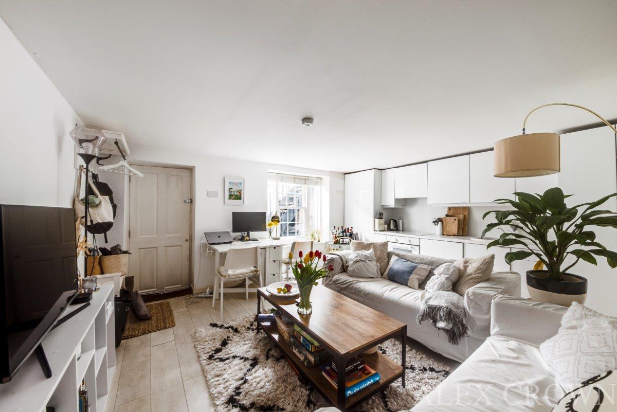 Property Image 4df7d483-77e8-45b4-94df-743122a63920