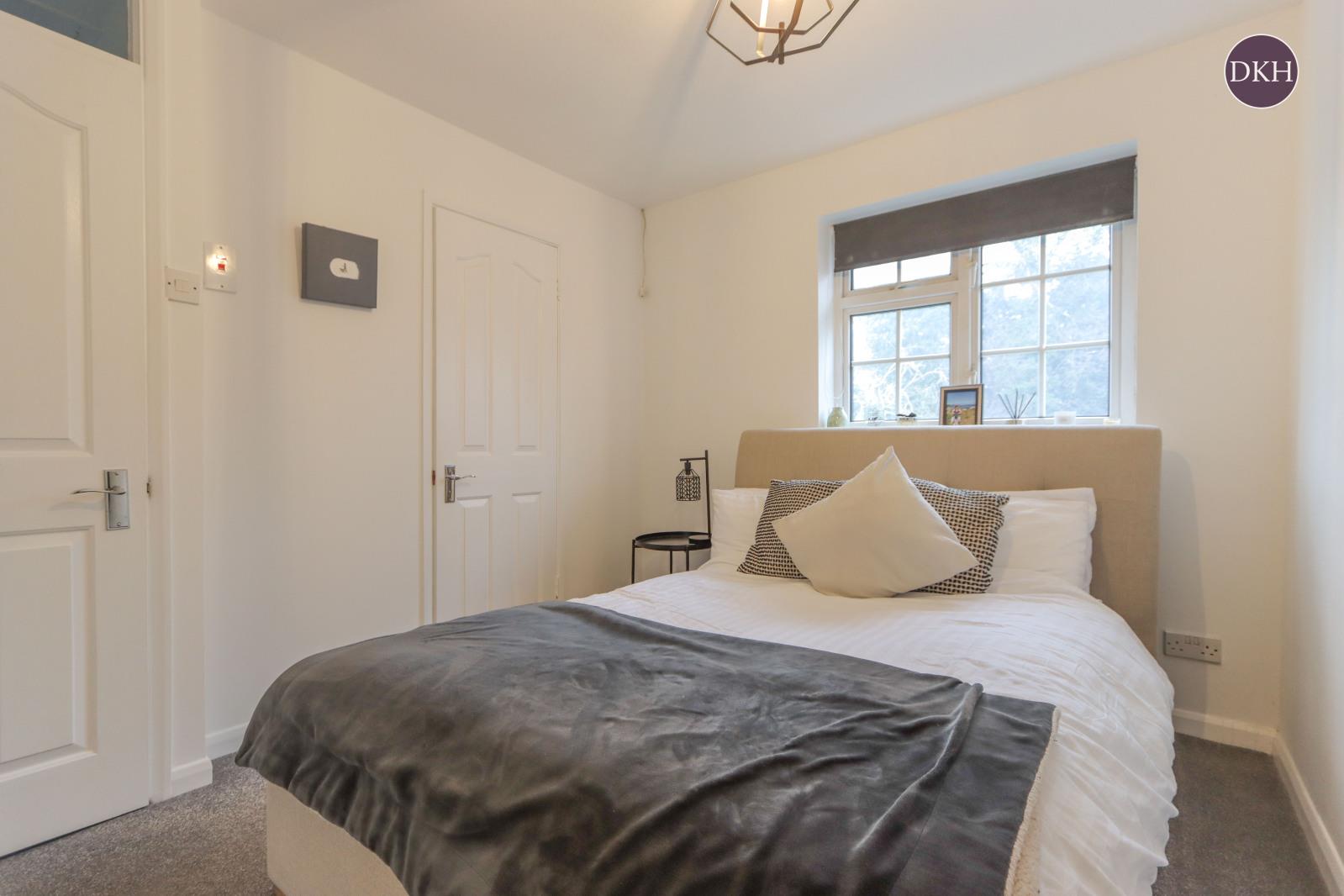 Property Image 4e0af61f-5cfa-45a4-b703-1c7915d48f5f