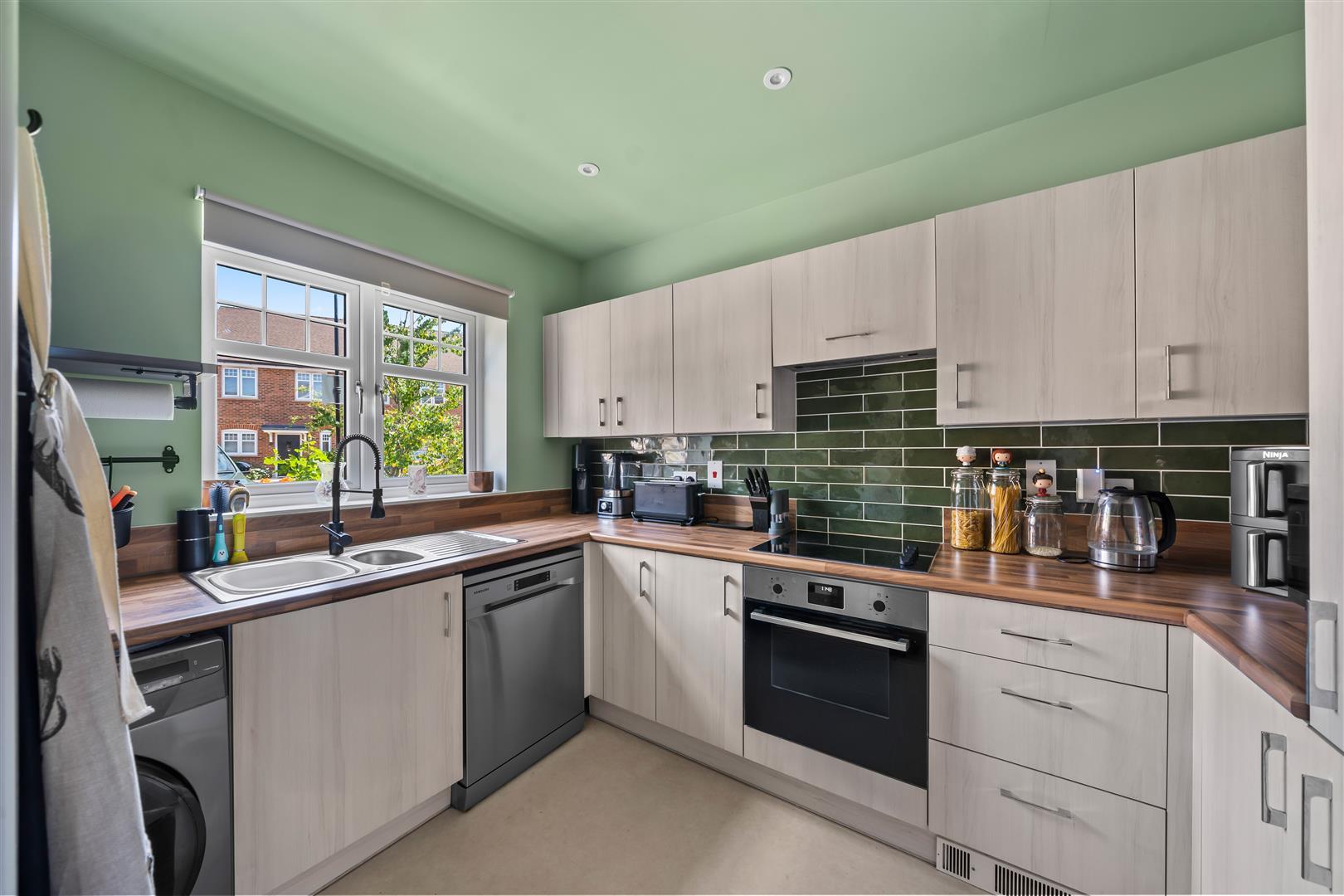 Property Image 4e352ad4-8409-4023-811a-7be572f74cb3