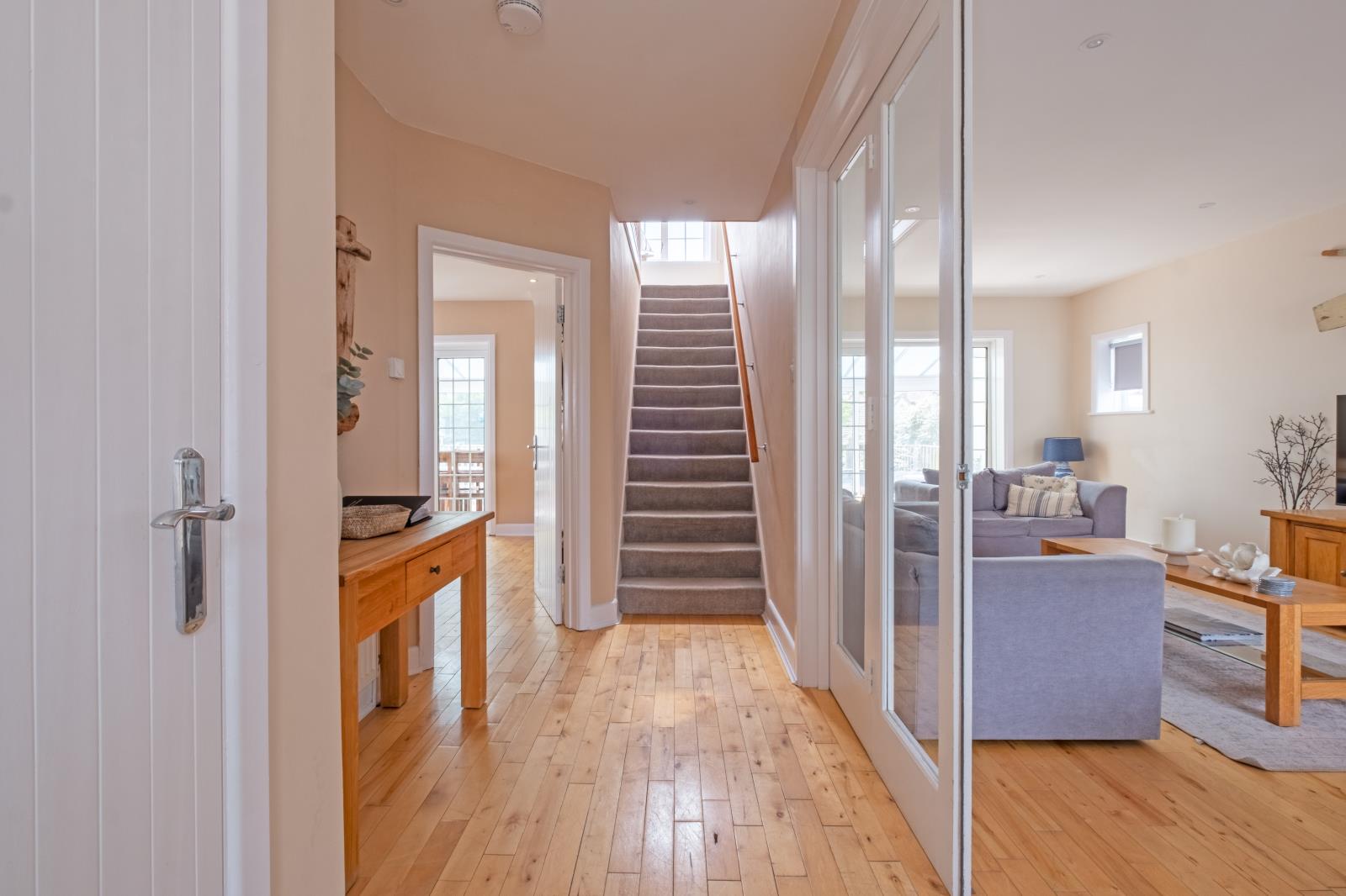 Property Image 4e3cbd93-c6aa-4f1e-9fba-f03628331bec