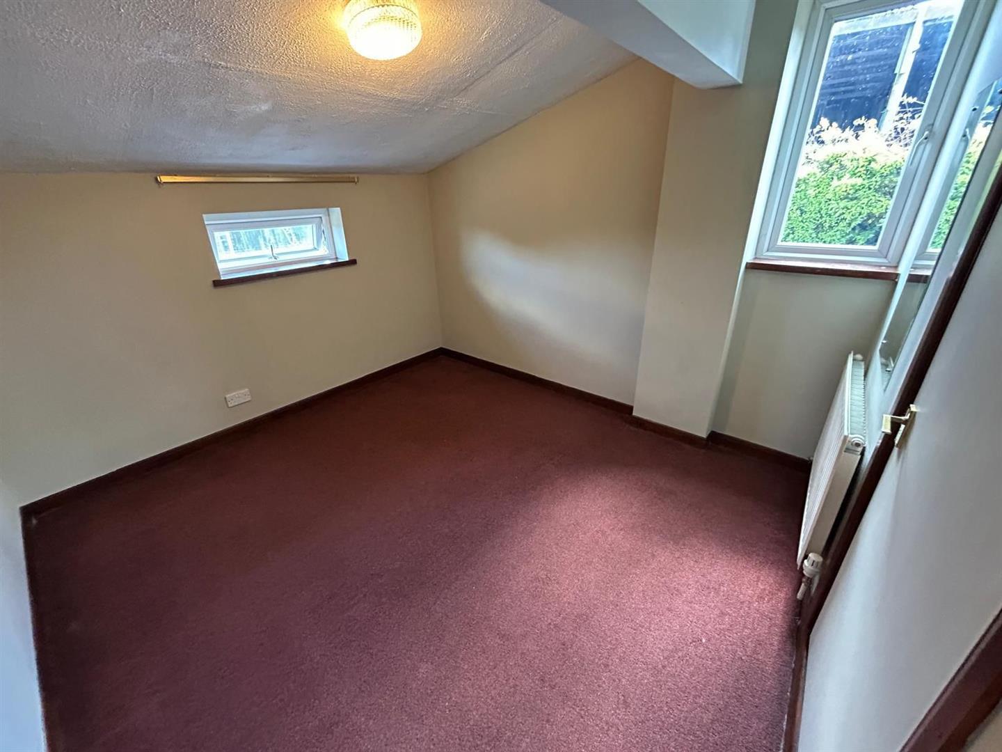 Property Image 4e4957bd-642c-4680-acbd-75725c95b90a