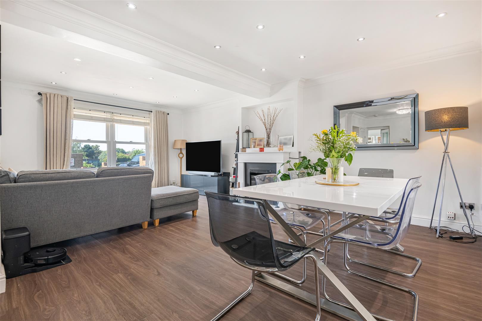 Property Image 4e52c291-7e3d-48a9-b8f0-43cbb2d173ae
